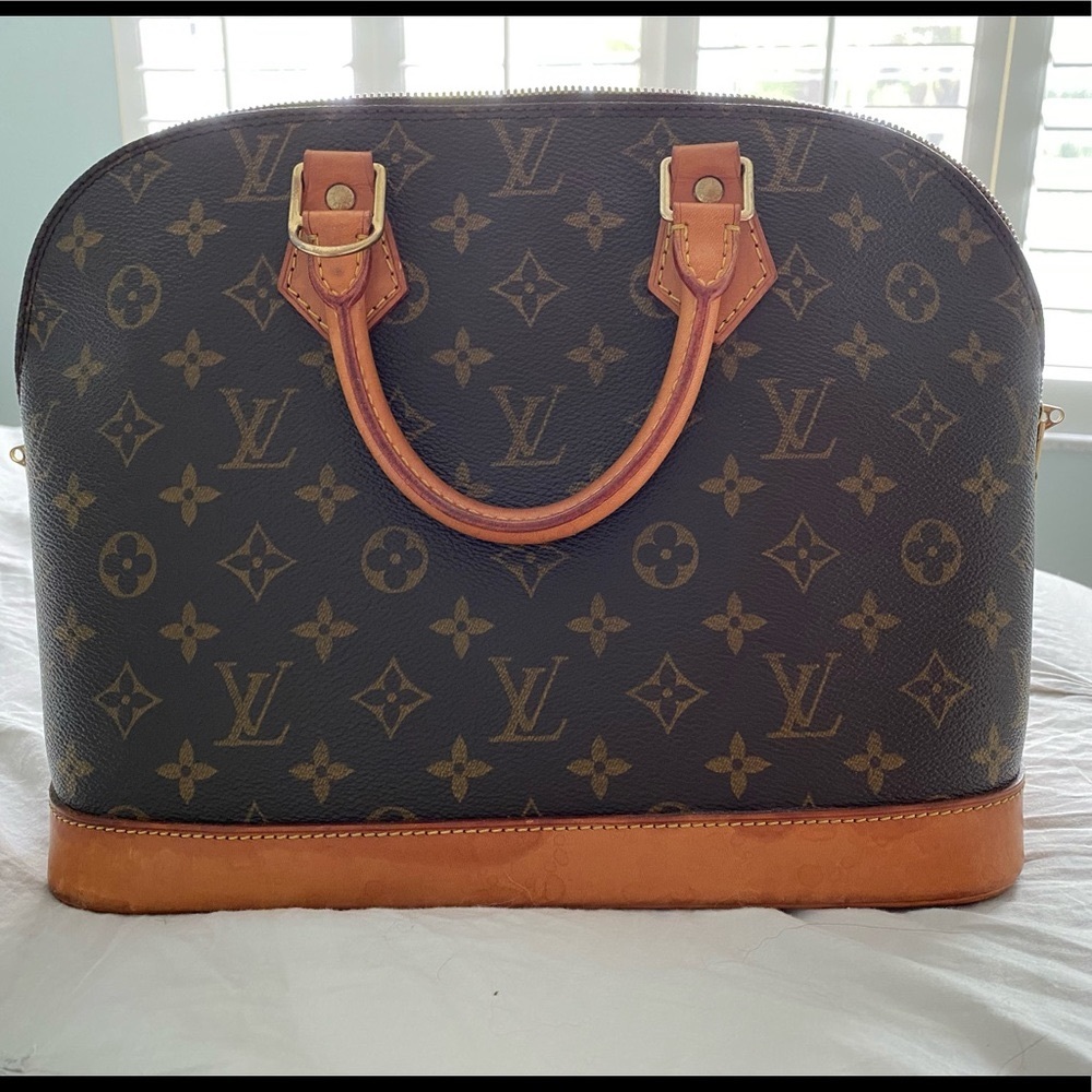 LOUIS VUITTON 💯 Monogram Alma